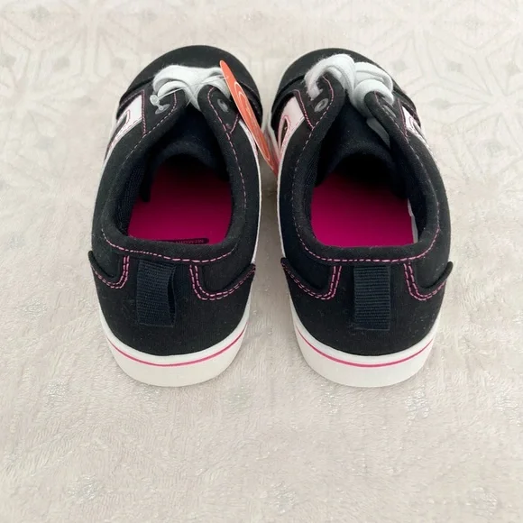 Wonder Nation Girls Black Pink Sneakers Youth Size 3 NWT Memory Foam - Picture 4 of 5